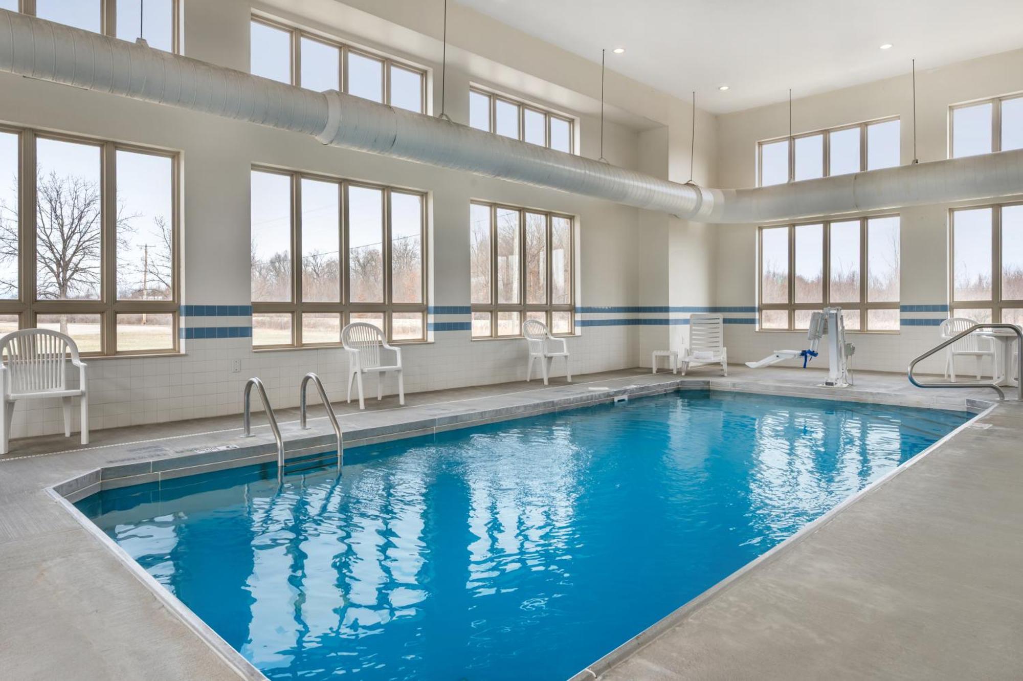 Quality Inn & Suites Rockport-Owensboro North Gold Award Winner Extérieur photo