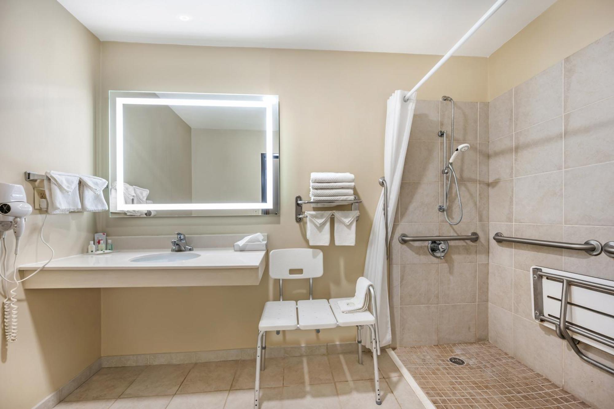 Quality Inn & Suites Rockport-Owensboro North Gold Award Winner Extérieur photo